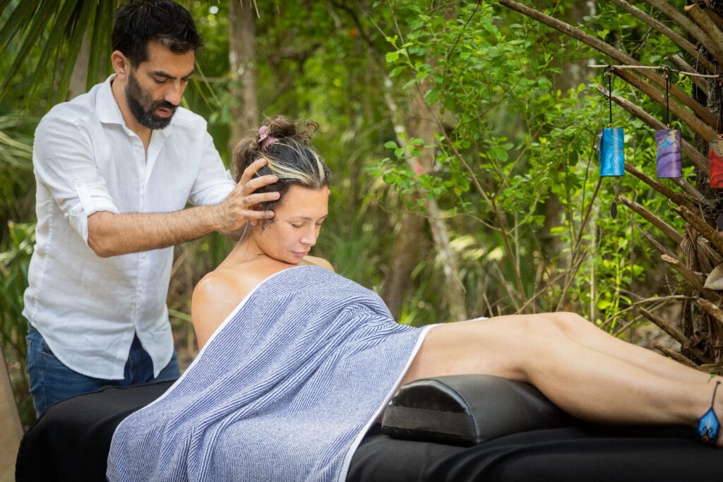 Mauricio Giving a Massage