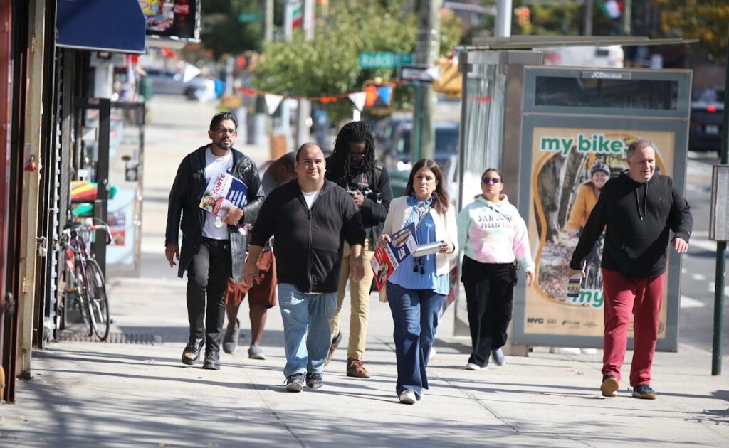 Gonzalo Duran and Memebers of the Bronx Conservative Party and Republican Party Canvassing the North Bronx for Urban Voters.