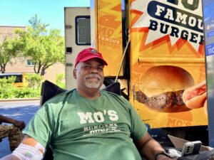 Mo's Famous Burgers, Owner, Leroy Maurice "Mo" Robinson Jr.